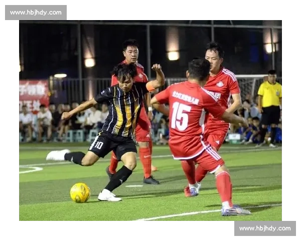 绿茵场的全民欢歌:草根足球的盛会与文化诗行 绿茵场的全民欢歌:草根足球的盛会与文化诗行