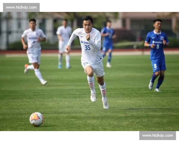 申花双将百场里程碑!汪海健徐皓阳赛前获荣誉加冕 申花双将百场里程碑!汪海健徐皓阳赛前获荣誉加冕